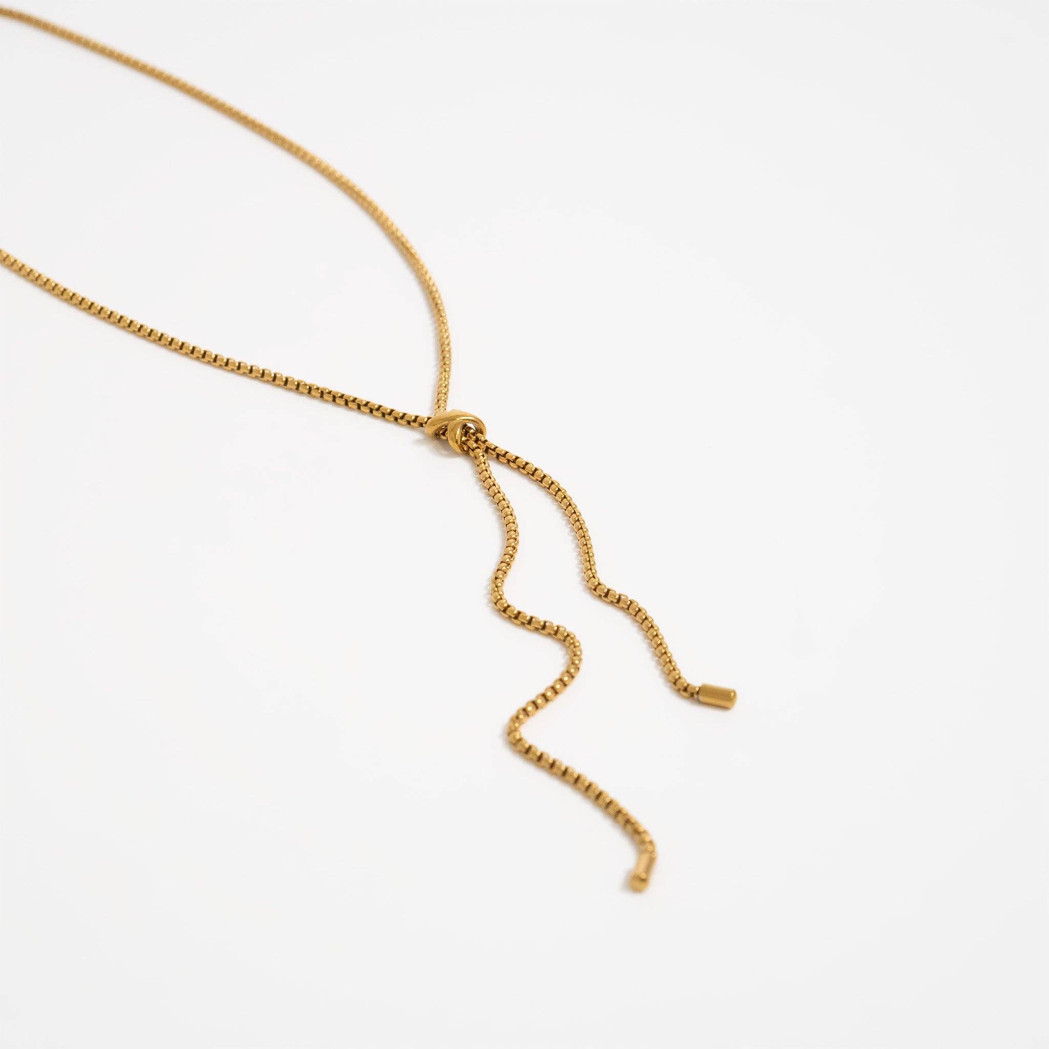 EVA Knotty Necklace