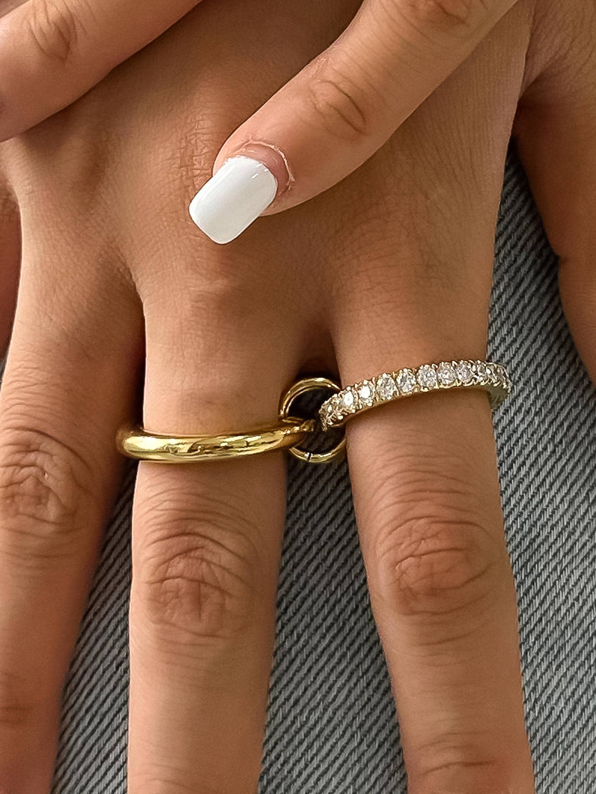 EVA Justine Hoop Ring