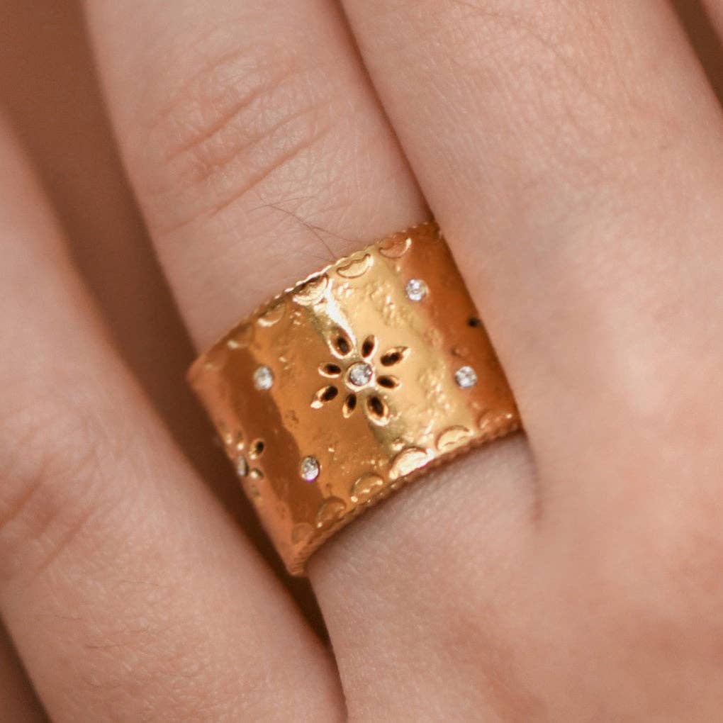 EVA Wide Band Cutout Ring