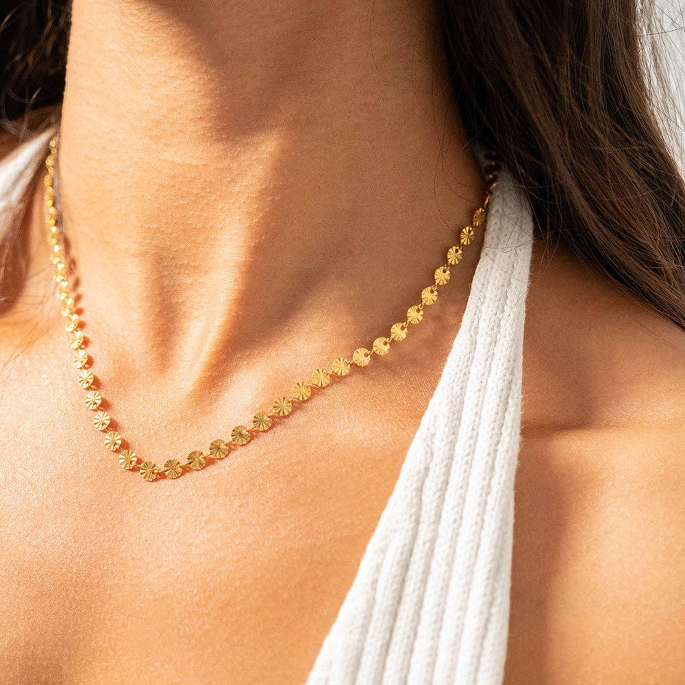 EVA Little Loop Necklace