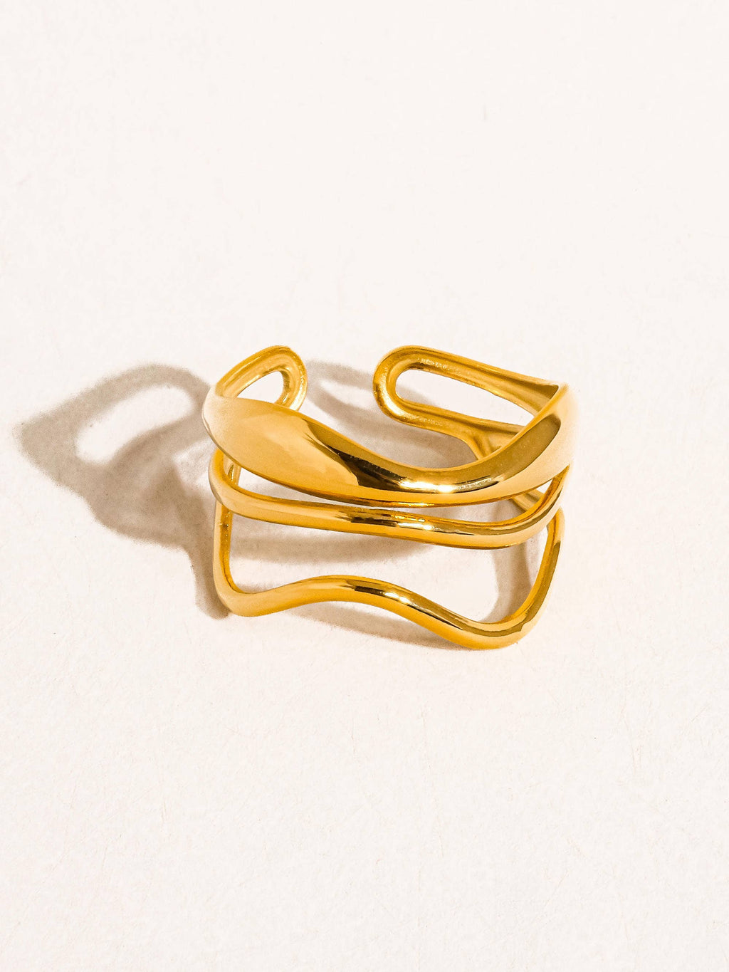 EVA Flowing & Glowing Ring