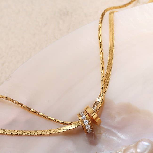 EVA Huggie Necklace
