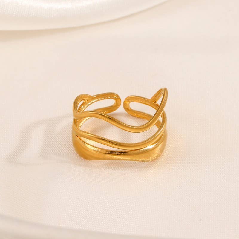 EVA Wavy Ring