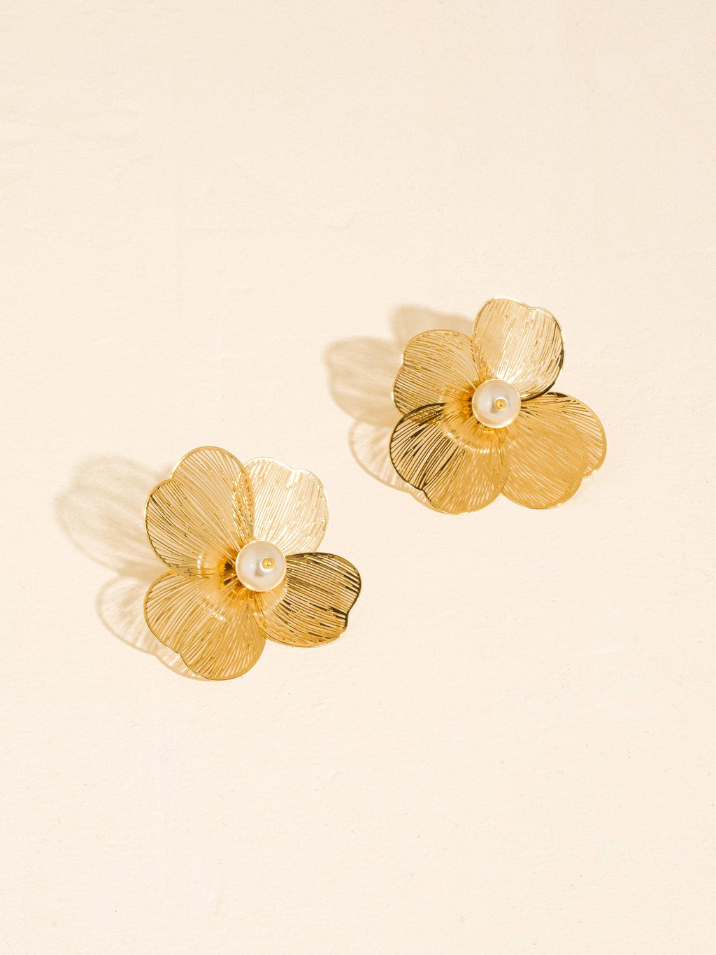 EVA Pearl Flower Earrings
