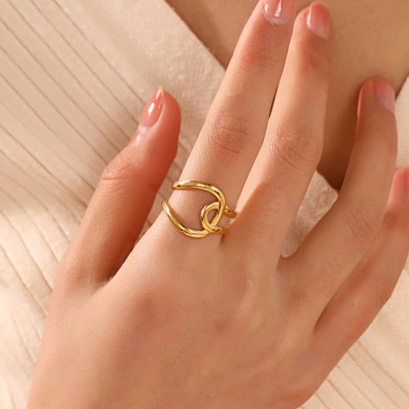 EVA Wavy Ring