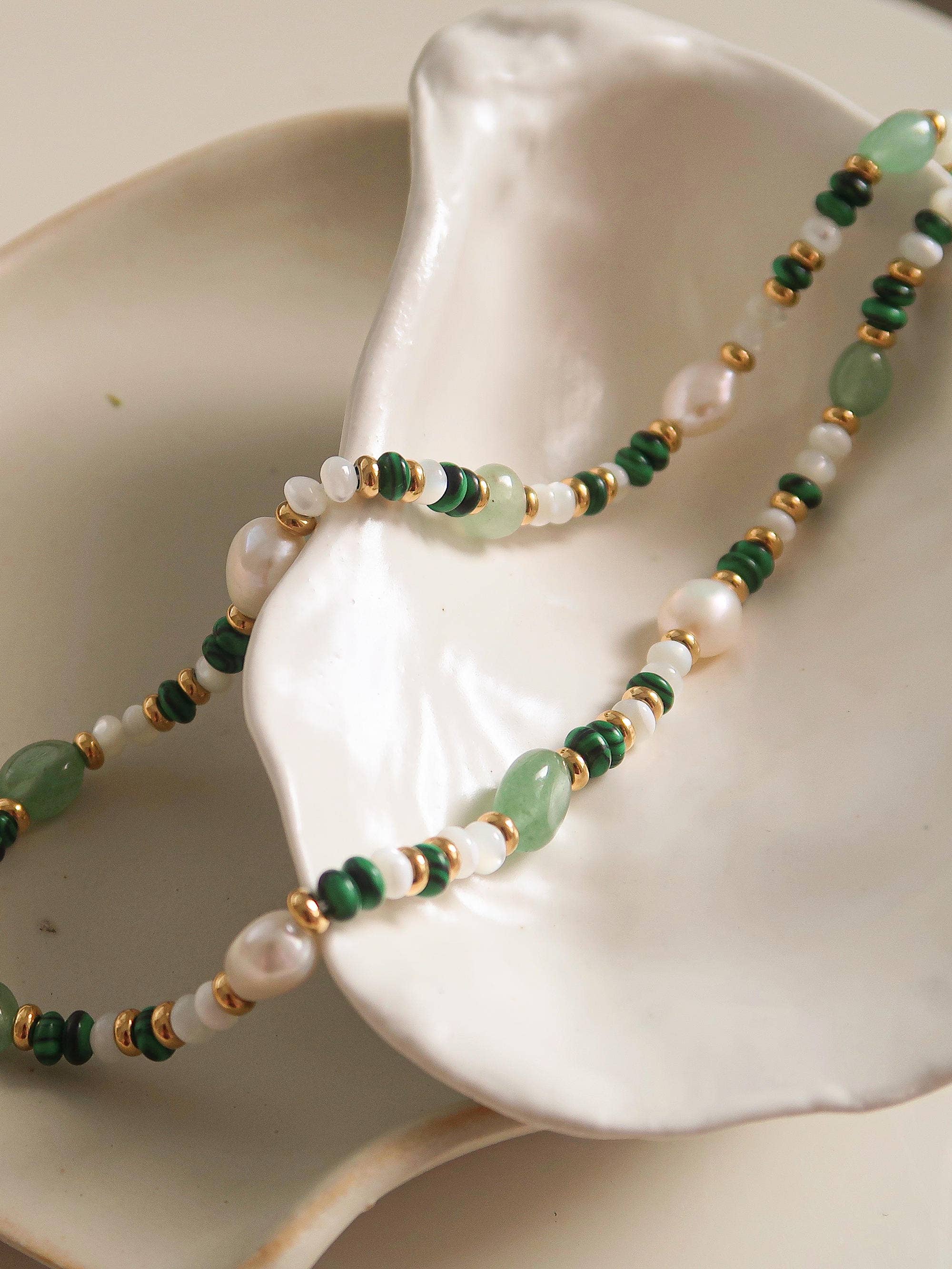 EVA Emerald Pearl Necklace