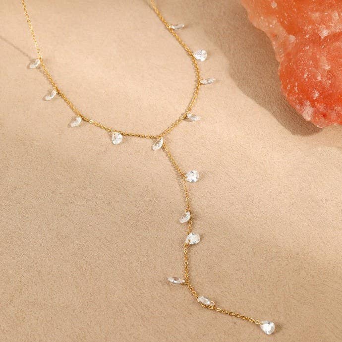 EVA Flowy Drop Necklace